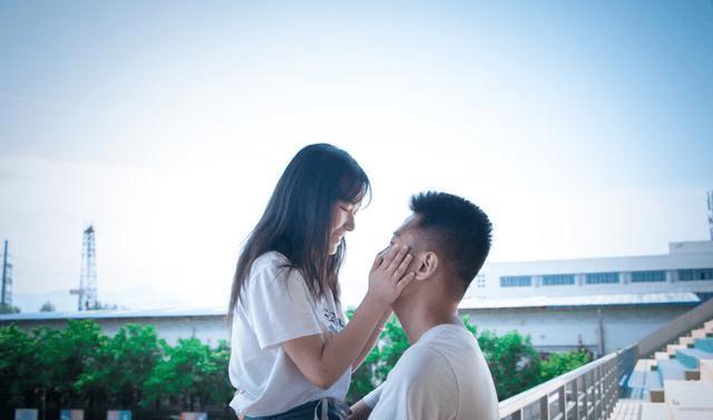 女孩的时装封面